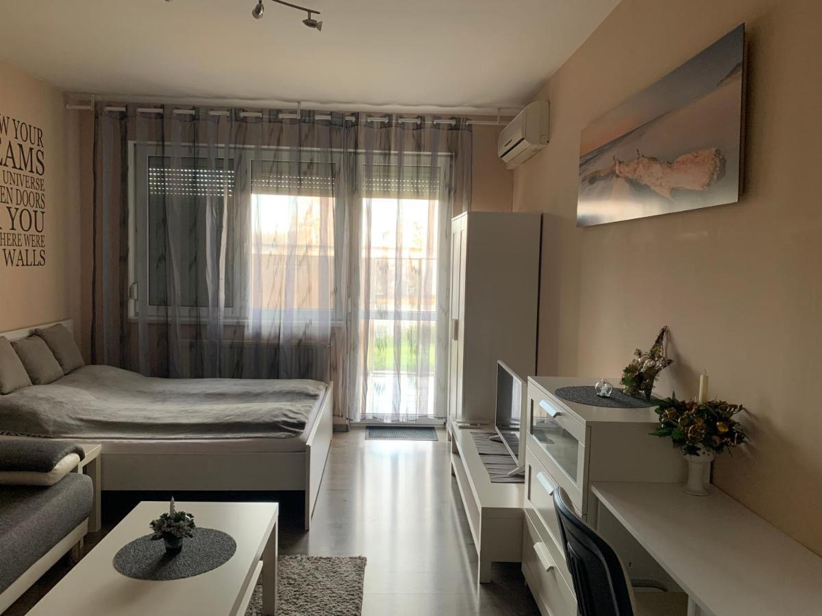 Liget Apartment, Terrace, Free Parking, Ac Budapest Exterior photo